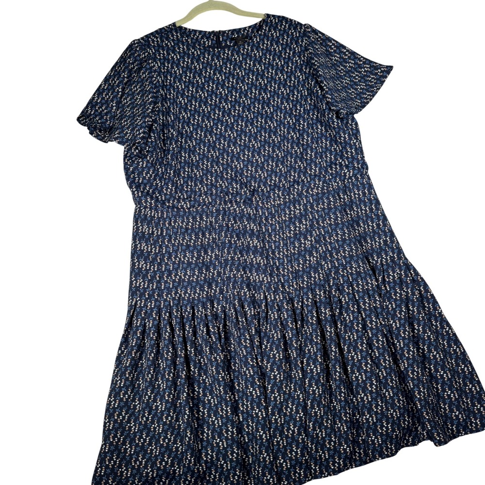 Ann Taylor Petite Navy Blue Floral Drop Waist Tiered Dress 16P Short Sleeve